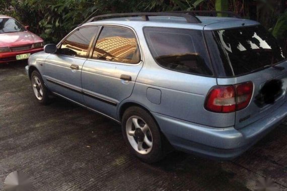 Selling automatic 2000 Suzuki Esteem wagon