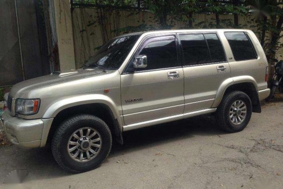 Isuzu Trooper 2003 3.0 AT Beige SUV For Sale 