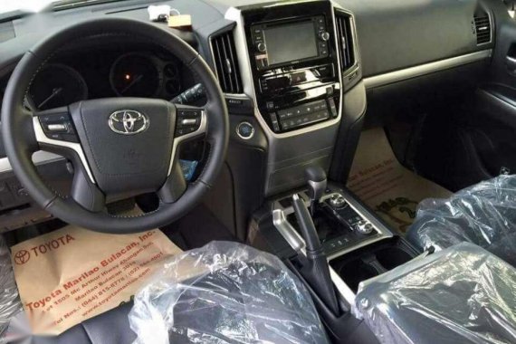 Brand New 2018 Toyota Land Cruiser VX Premium for sale