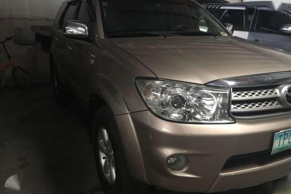 2011 Toyota Fortuner G Diesel Automatic Beige For Sale 