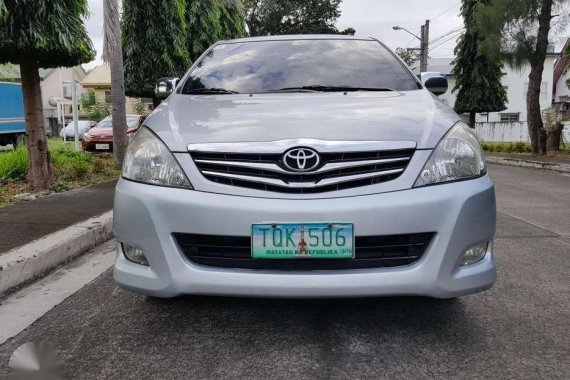 Toyota Innova 2012 V AT Diesel for sale