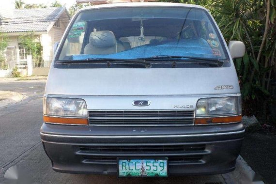 Toyota HiAce Super Custom 1983 AT Silver Van For Sale 