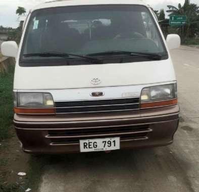 Fresh Toyota Hiace Van 2005 White For Sale 