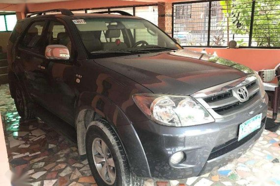 Toyota Fortuner 2008 4x2 AT Gray SUV For Sale 