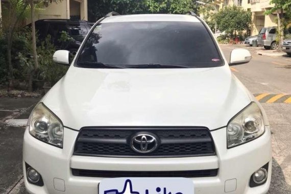 Toyota Rav 4 2009 pearl white 4x2 FOR SALE