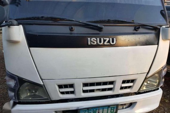 Well-maintained Isuzu Elf  2008 for sale