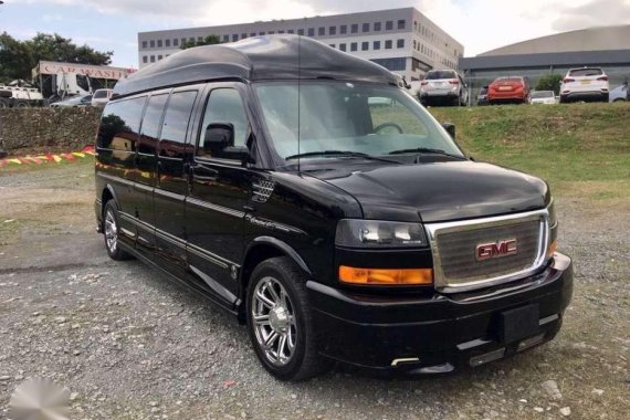 Well-kept GMC Savana Explorer 2012 for sale