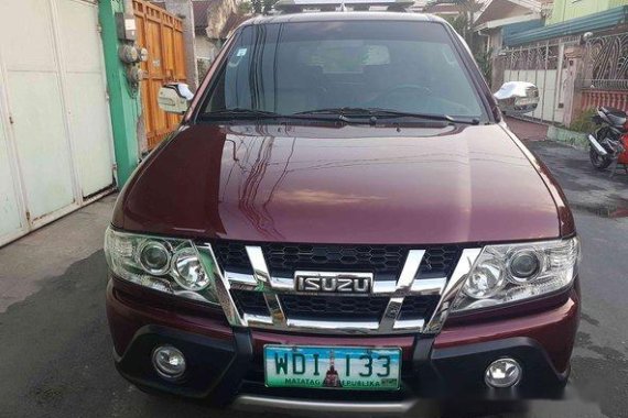 Well-maintained Isuzu Crosswind 2013 for sale