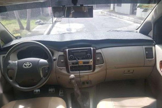 Toyota Innova G 2013 MT Brown SUV For Sale 