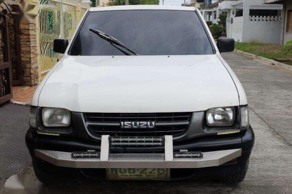 Isuzu Fuego Pick up Manual White For Sale 