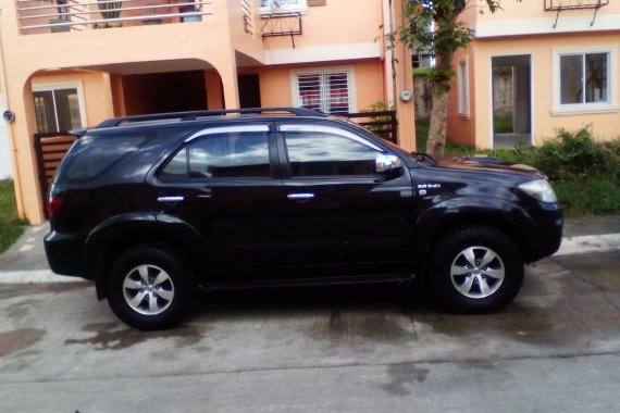 For sale Toyota Fortuner 2006 V diesel 4x4 