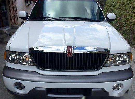 Well-kept Lincoln Navigator 1998 for sale