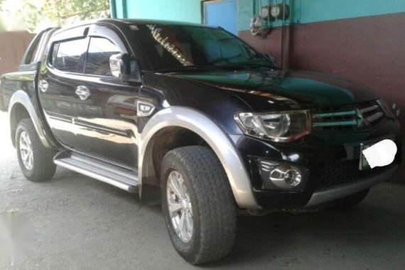 Mitsubishi Strada 4x4 manual 2012 for sale