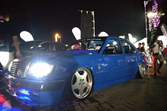 Mercedes Benz W124 230E for sale