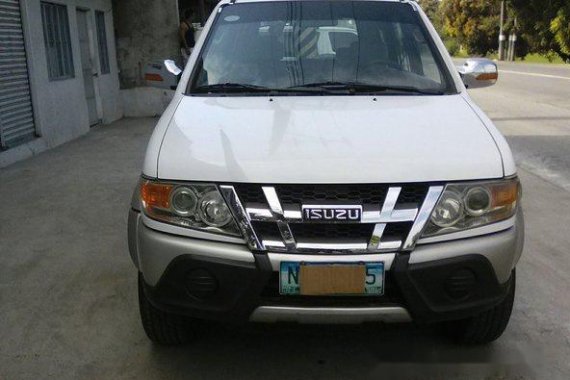 Isuzu Crosswind 2010 xuv for sale