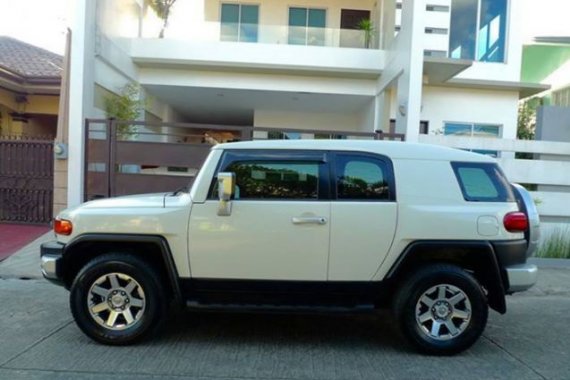 Good as new Toyota FJ Cruiser 2015 for sale