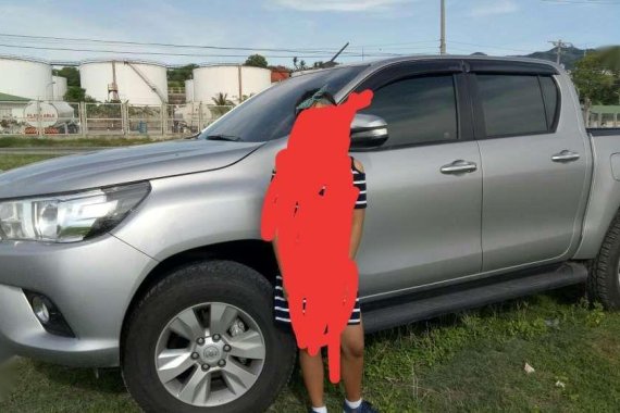For sale Toyota Hilux g manual 2017