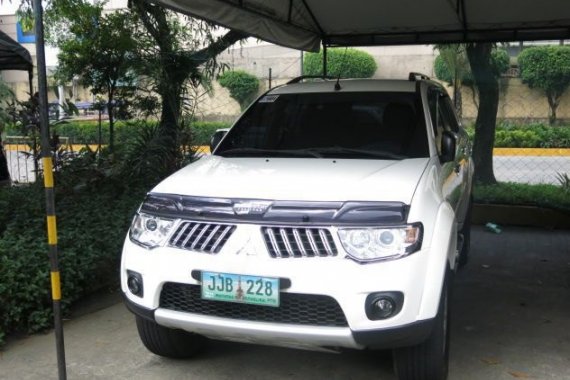 Well-maintained Mitsubishi Montero Sport 2011 for sale