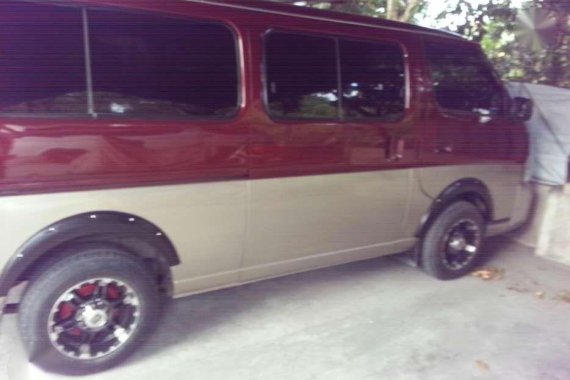 2003 model. Nissan Urvan Estate for sale