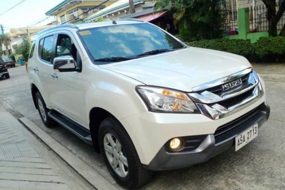 Well-maintained Isuzu MU-X 2015 for sale