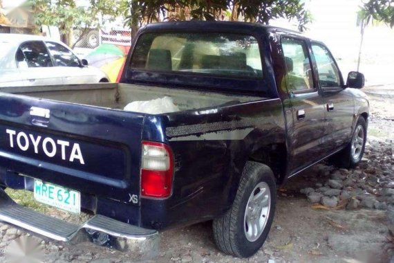 For sale Toyota Hilux 2001 model 4x2 diesel 2L manual tranny