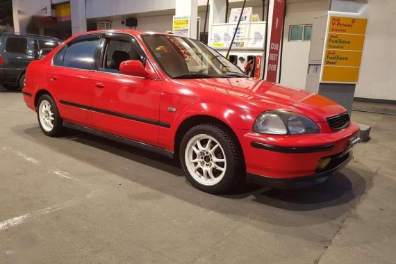 Selling Honda Civic 97 vti all orig.