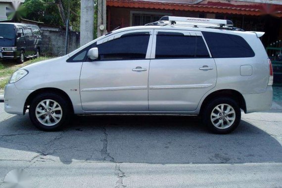 For sale Toyota Innova E diesel 2009 model