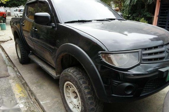 Mitsubishi Strada 4x4 AT 2010 for sale