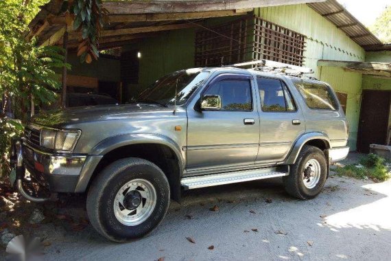 For sale Toyota Hilux surf 4x4 limited edition 1998