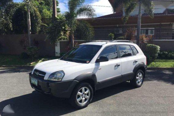 2006 Hyundai Tucson 4x4 CRDI Diesel Automatic Transmission for sale