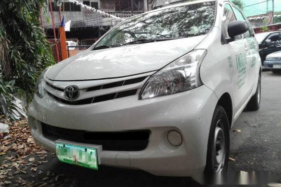 Good as new Toyota Avanza 2013 for sale