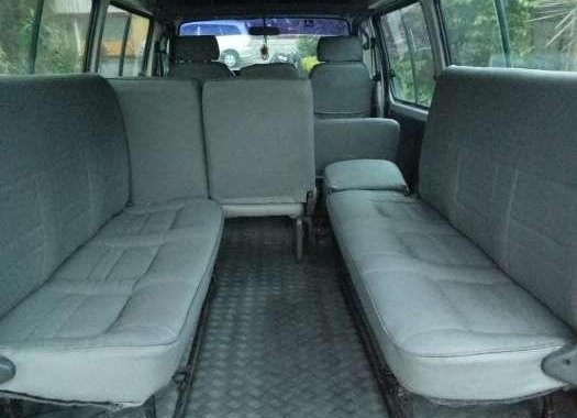 Toyota Hiace 2002 model good running condition. 