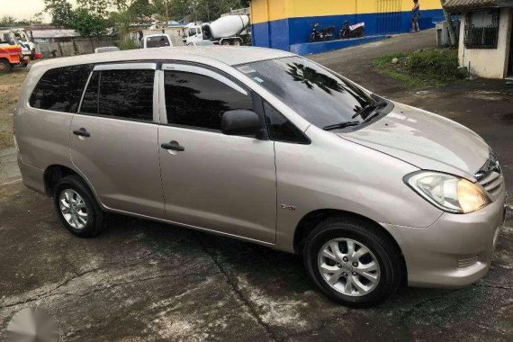 2010 Pristine Condition Toyota Innova E Manual diesel Gen 2