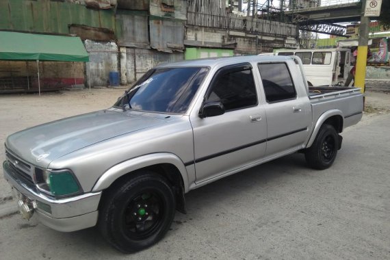 Well-kept Toyota hilux 1997 for sale