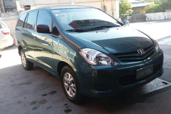 Toyota Innova 2010 E A/T for sale