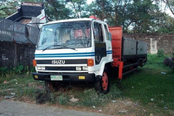 Isuzu Forward Boom Truck 2002 model for sale