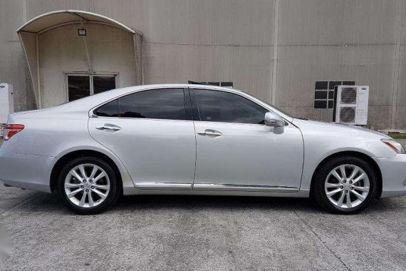 2010 LEXUS ES350. LIKE BRAND NEW. for sale