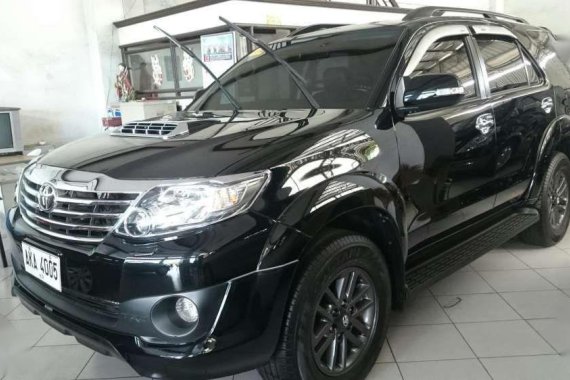 2015 Toyota Fortuner V diesel automatic 4x2 for sale