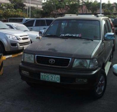 For Sale TOYOTA REVO 2001