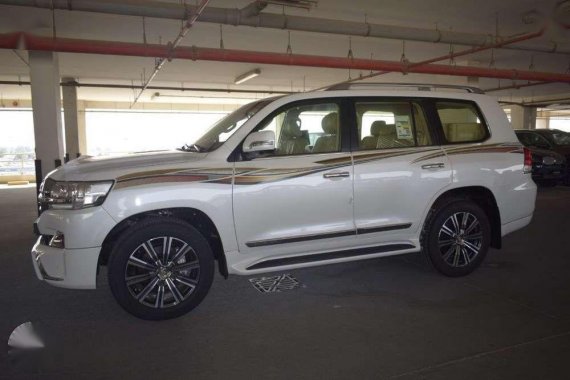 2018 Toyota Land Cruiser DUBAI Platinum for sale