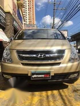 2012 Hyundai Grand Starex Red Central for sale