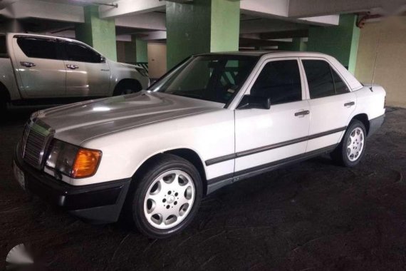 1987 Mercedes Benz 260E W124 for sale 