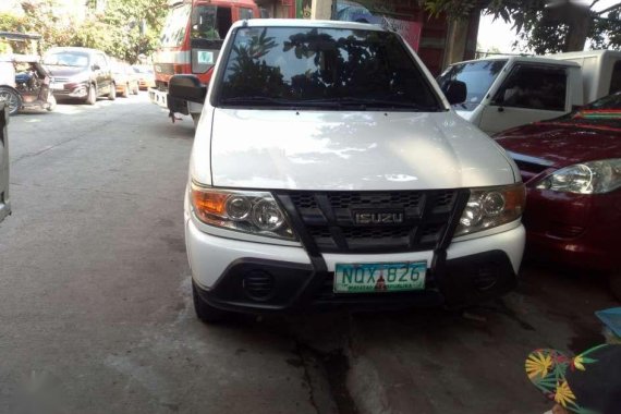 Isuzu Crosswind xl model 2010 for sale 