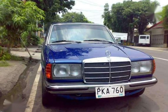 Mercedez Benz 230E 1981 Blue Sedan For Sale 