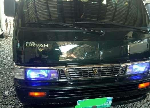 Nissan Urvan VX 2.7 MT Green Van For Sale 