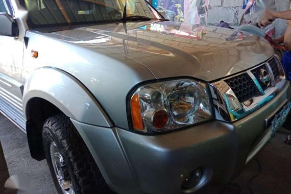 For sale Nissan Frontier titanium 2005 acquired