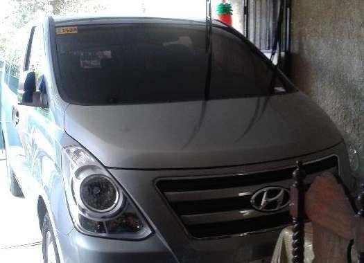 Assume Balance mini van Hyundai Grand Starex 2017