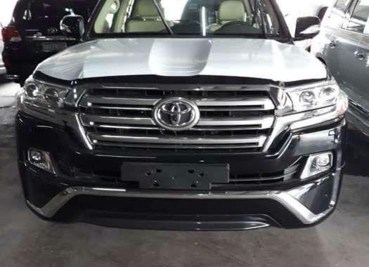 For sale 2018 Toyota Land Cruiser VX V8 Platinum Edition