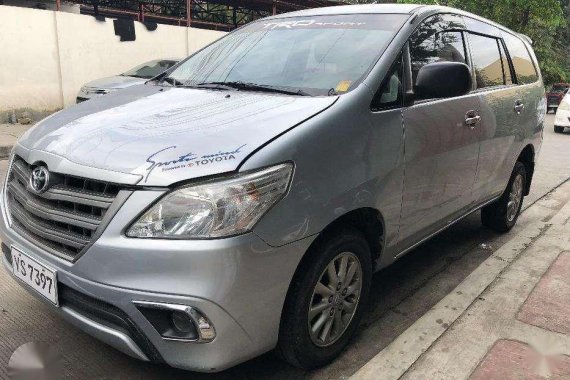 2016 Toyota Innova 2.5 E Automatic Silver Diesel for sale