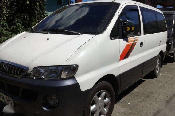 For sale Hyundai Starex gold 2000